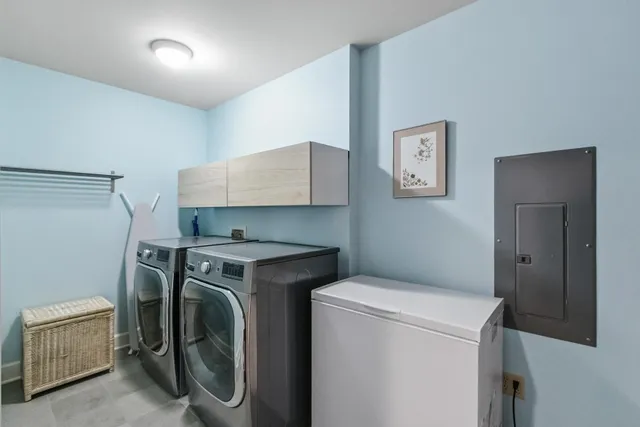 $1,115,000 | 137 East Wilson Street, Unit 210, Madison, WI 53703