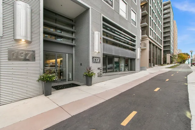 $1,115,000 | 137 East Wilson Street, Unit 210, Madison, WI 53703