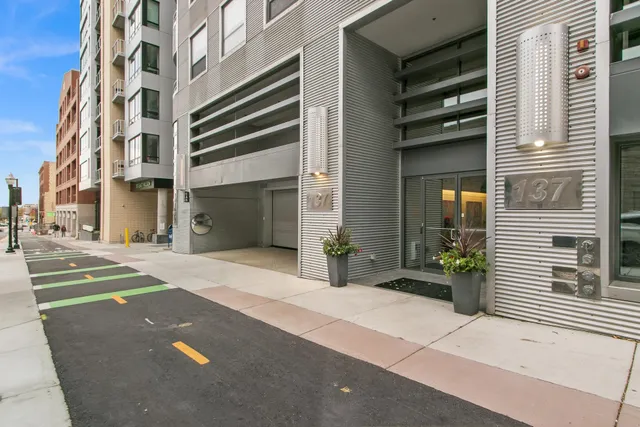 $1,115,000 | 137 East Wilson Street, Unit 210, Madison, WI 53703