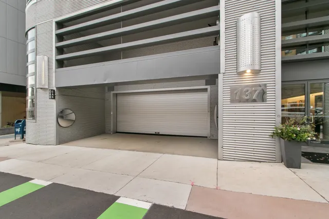 $1,115,000 | 137 East Wilson Street, Unit 210, Madison, WI 53703