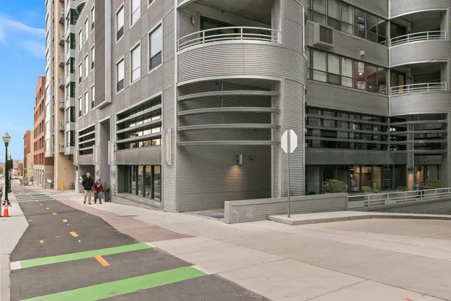 $1,115,000 | 137 East Wilson Street, Unit 210, Madison, WI 53703