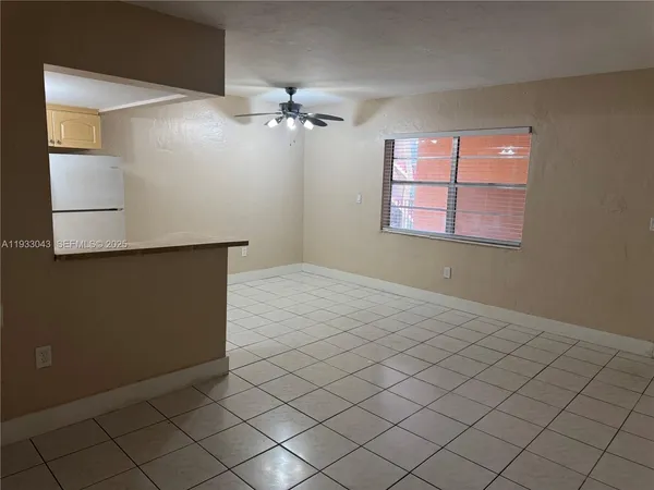 $1,650 | 1280 West 54th Street, Unit 209B, Hialeah, FL 33012