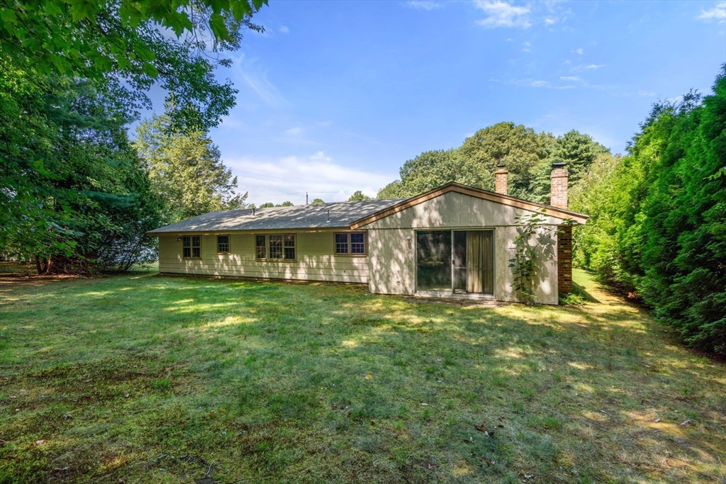 16 Larnis Road Framingham, MA 01701 - Photo 2 of 17 a front view of a house with a garden
