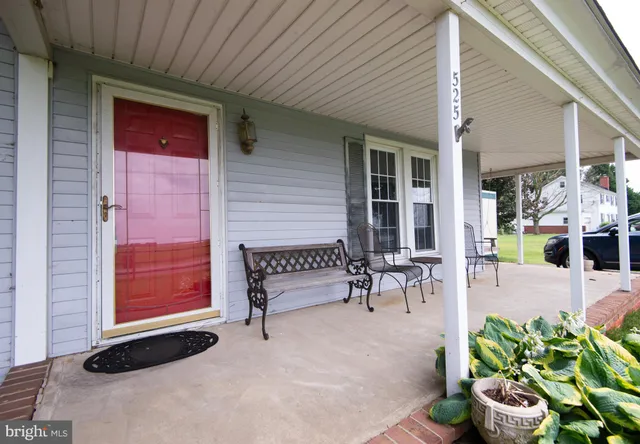 $209,900 | 525 Academy Street, Hurlock, MD 21643
