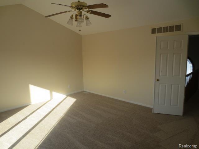 1187 Covington Pl Drive Rochester, MI 48309 - Photo 9 of 17 IMG_5585.jpg
