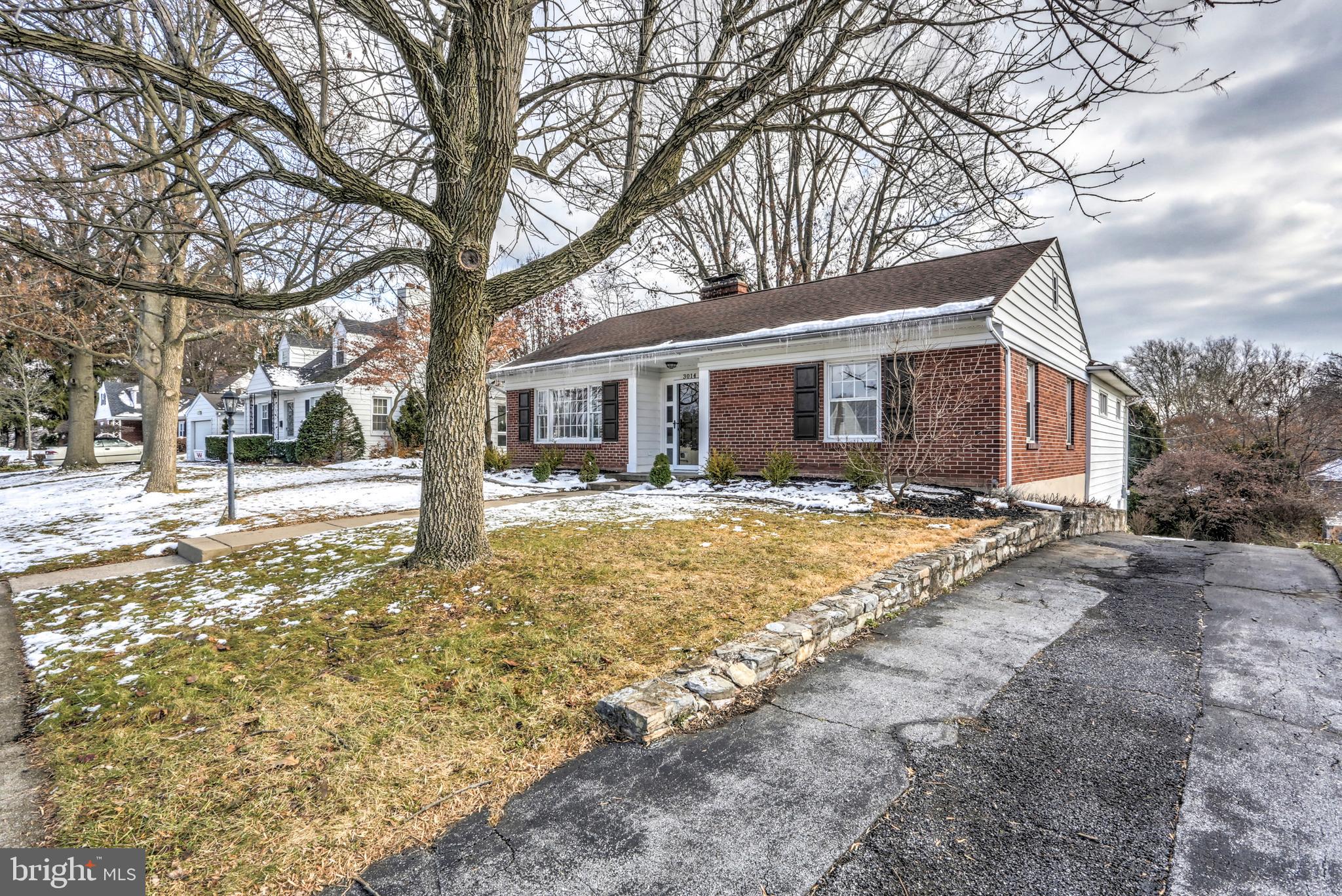 3014 Grandview Boulevard Sinking Spring, PA 19608 - Photo 2 of 28 Front Exterior