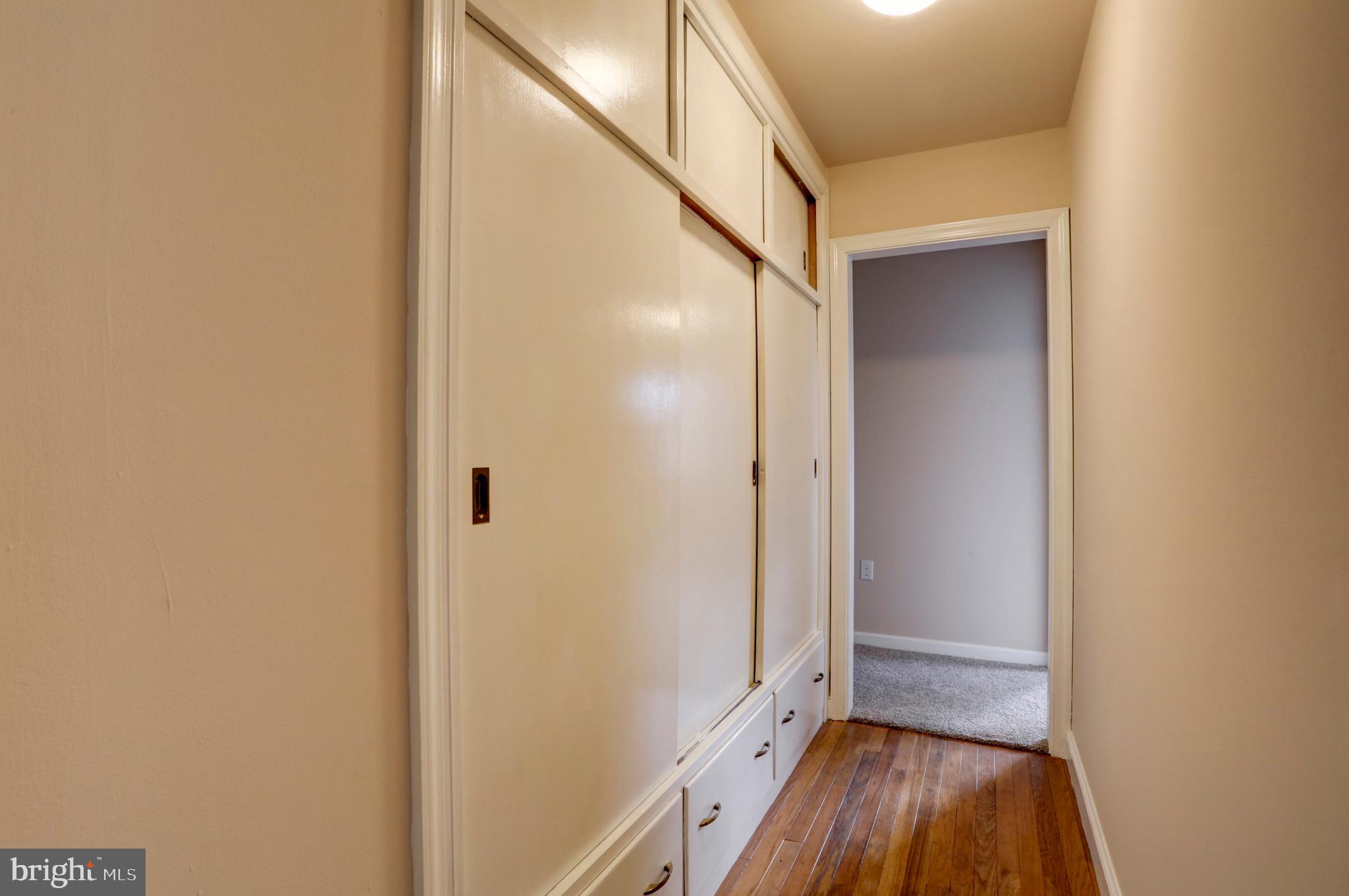 3014 Grandview Boulevard Sinking Spring, PA 19608 - Photo 18 of 28 Hallway