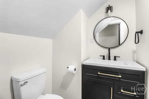 $715,000 | 513 East 64th Street, Savannah, GA 31405