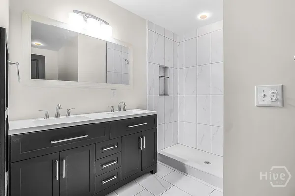 $715,000 | 513 East 64th Street, Savannah, GA 31405
