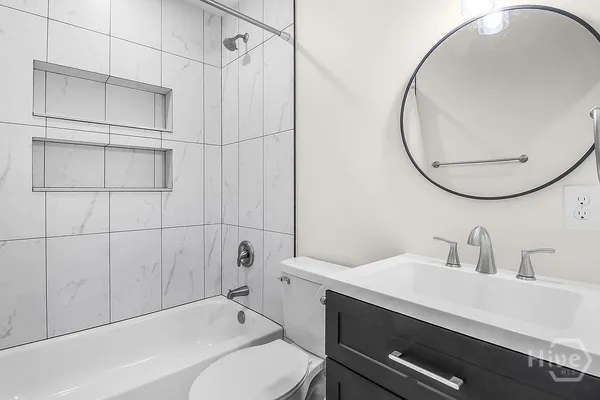 $715,000 | 513 East 64th Street, Savannah, GA 31405