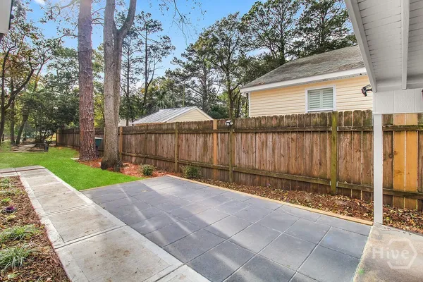 $715,000 | 513 East 64th Street, Savannah, GA 31405