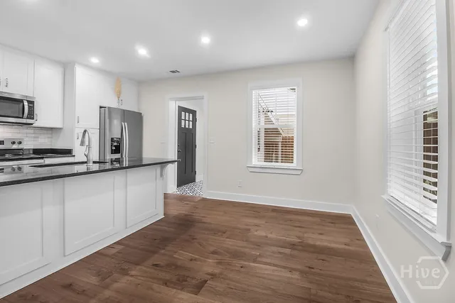 $715,000 | 513 East 64th Street, Savannah, GA 31405