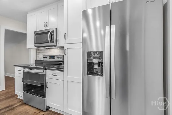 $715,000 | 513 East 64th Street, Savannah, GA 31405