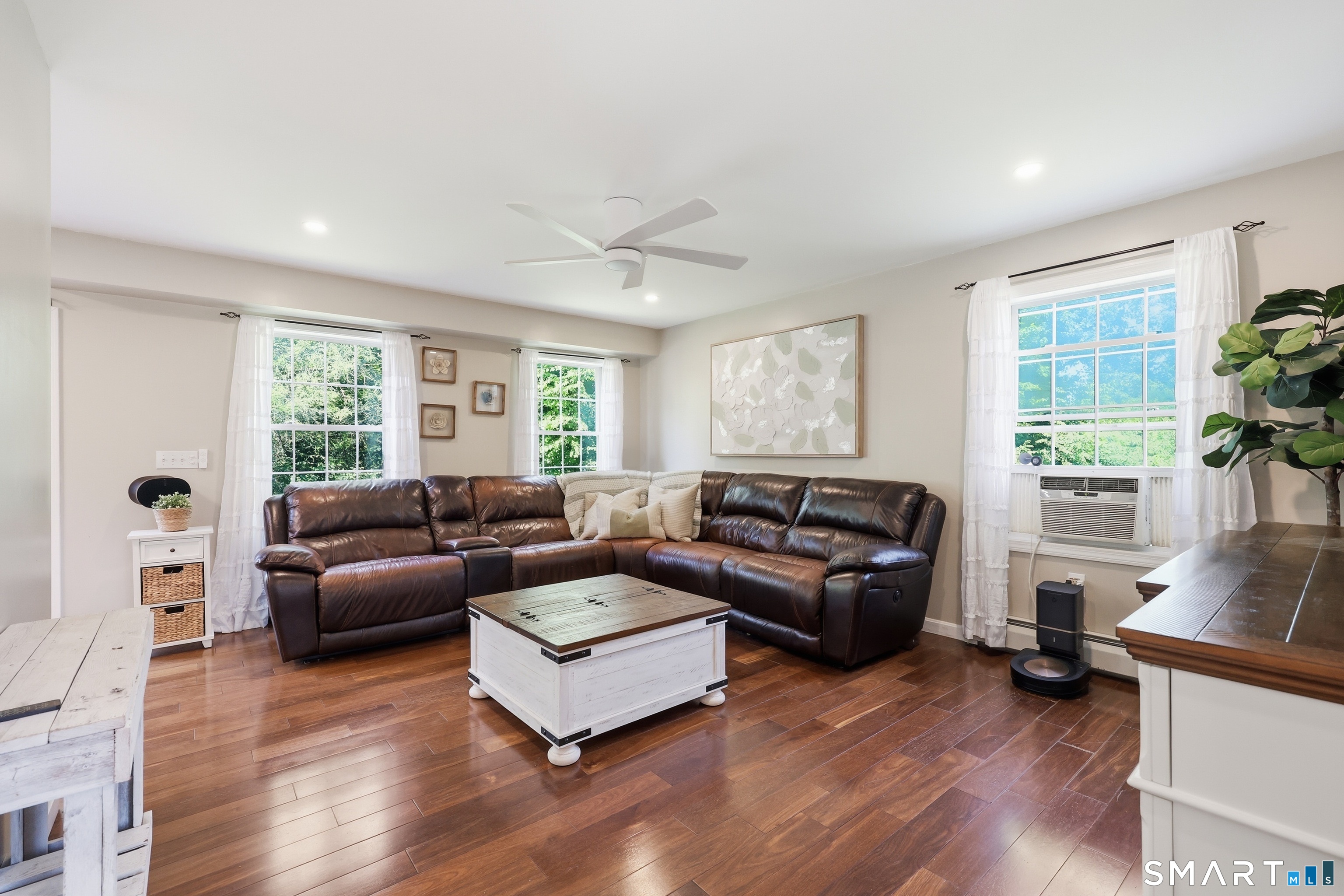 383 White Pine Road Torrington, CT 06790 - Photo 4 of 34