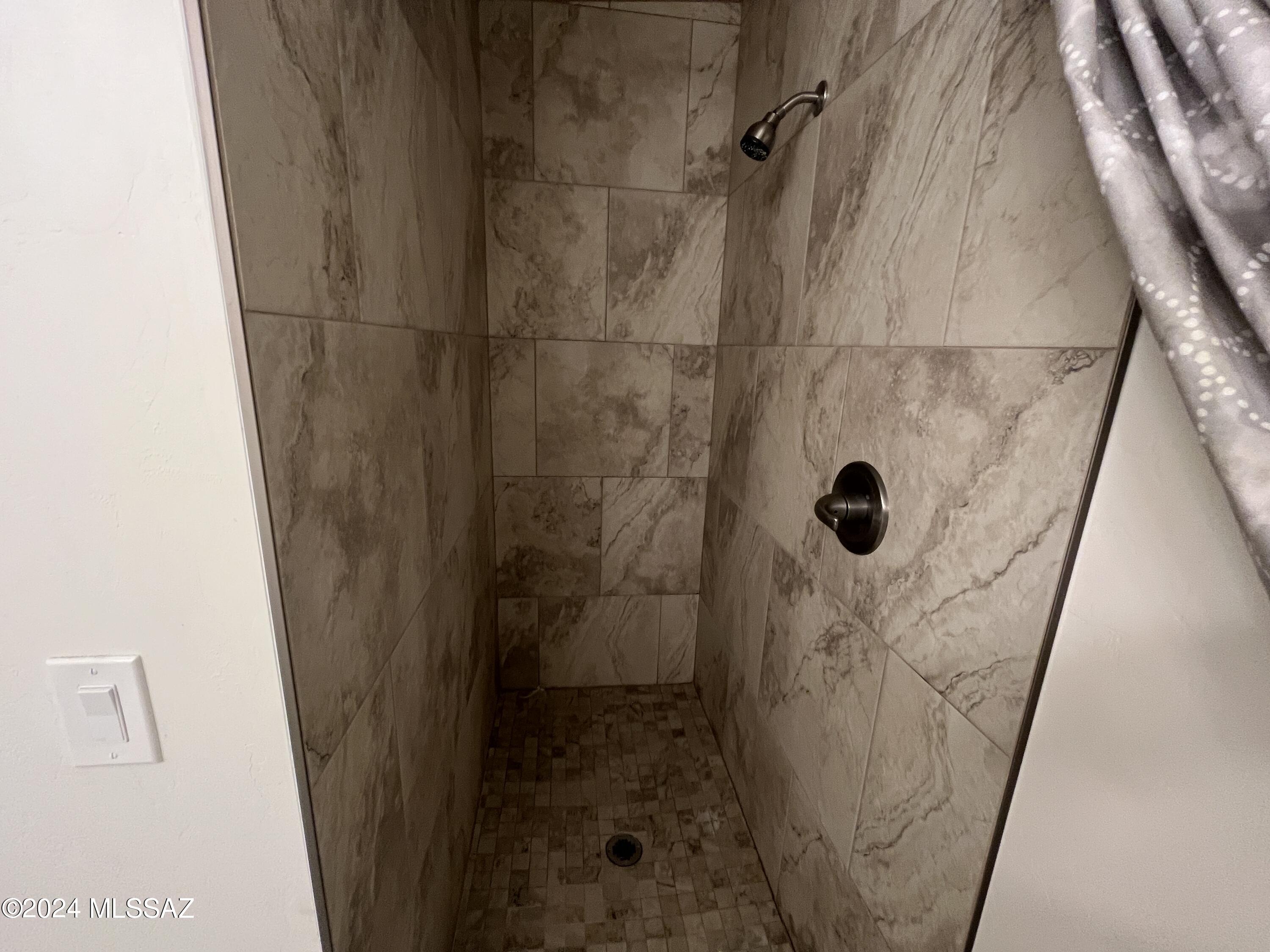 215 West Navajo Road, Unit A Tucson, AZ 85705 - Photo 21 of 34