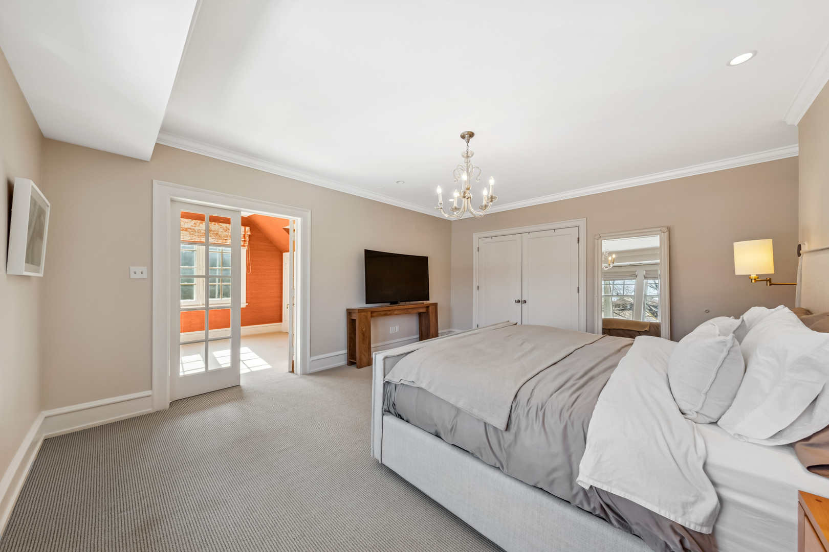 1030 Sheridan Road Evanston, IL 60202 - Photo 19 of 42 Gallery Image 19