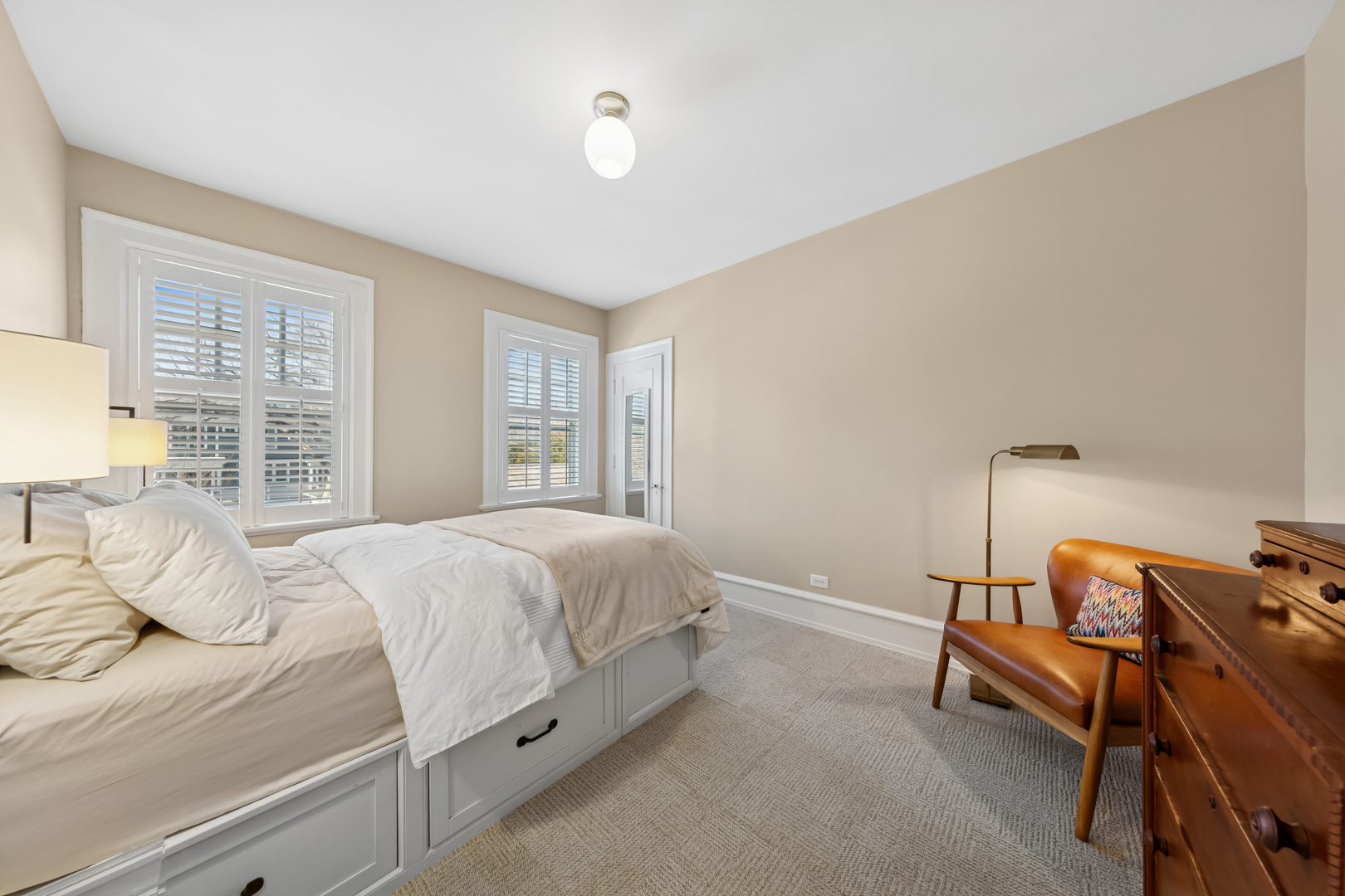 1030 Sheridan Road Evanston, IL 60202 - Photo 25 of 42 Gallery Image 25