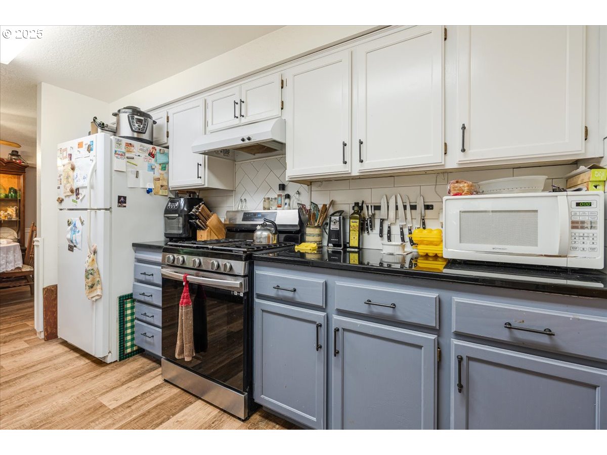 112 Eyman Cemetery Road Carson, WA 98610 - Photo 13 of 32 Gallery Image 13