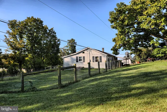 $180,000 | 12270 Buffalo Trace, Millerstown, PA 17062