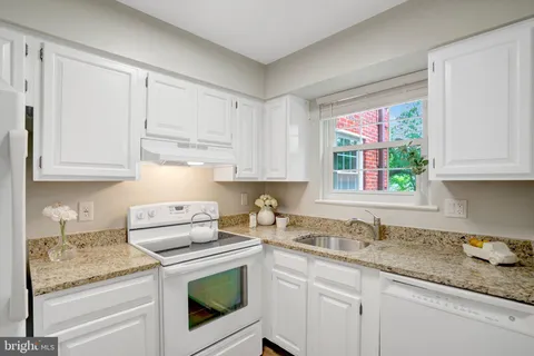 $264,900 | 2107 North Scott Street, Unit 70, Arlington, VA 22209
