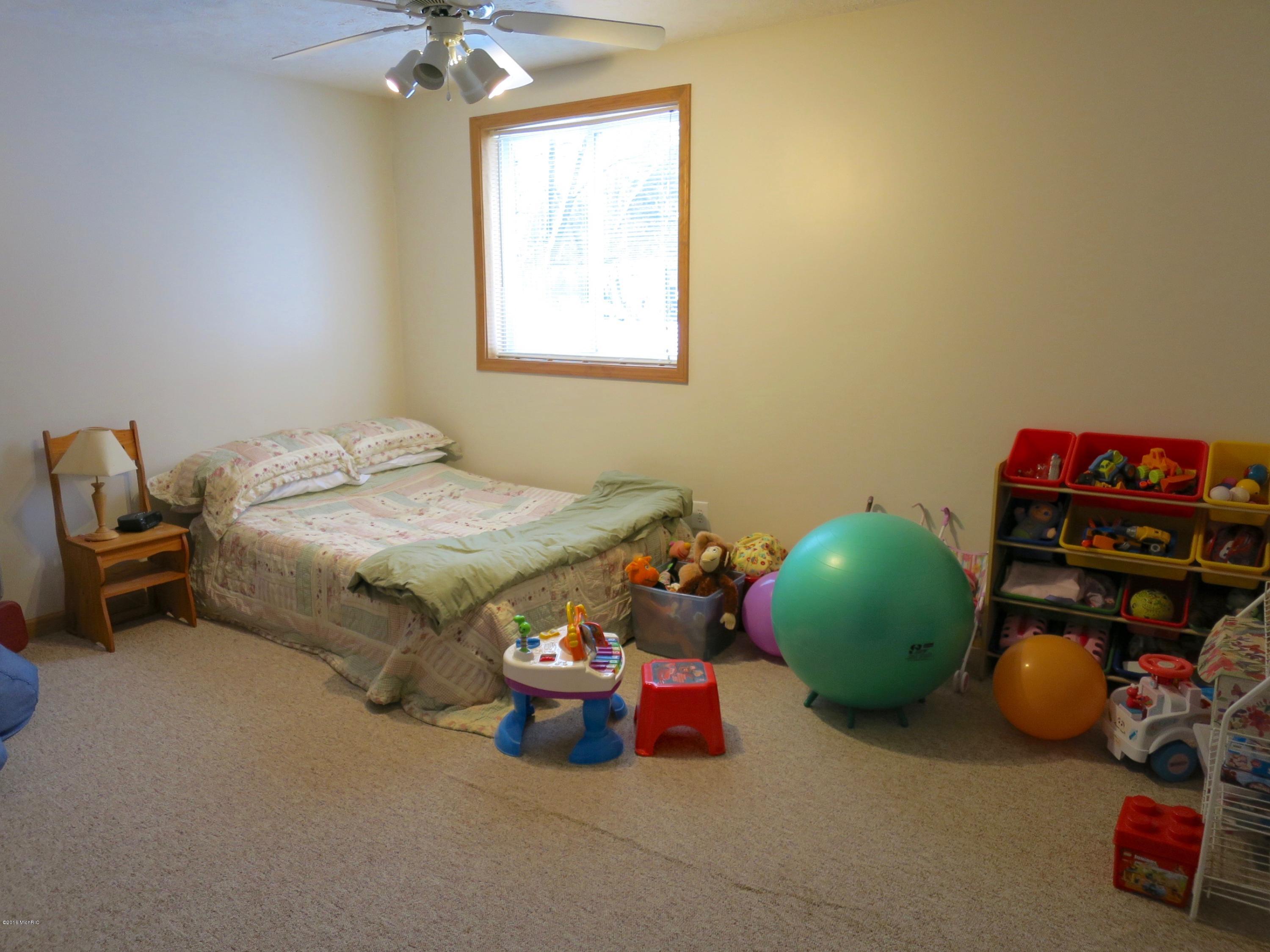 10888 Dagget Road Howard City, MI 49329 - Photo 17 of 19 IMG_1190