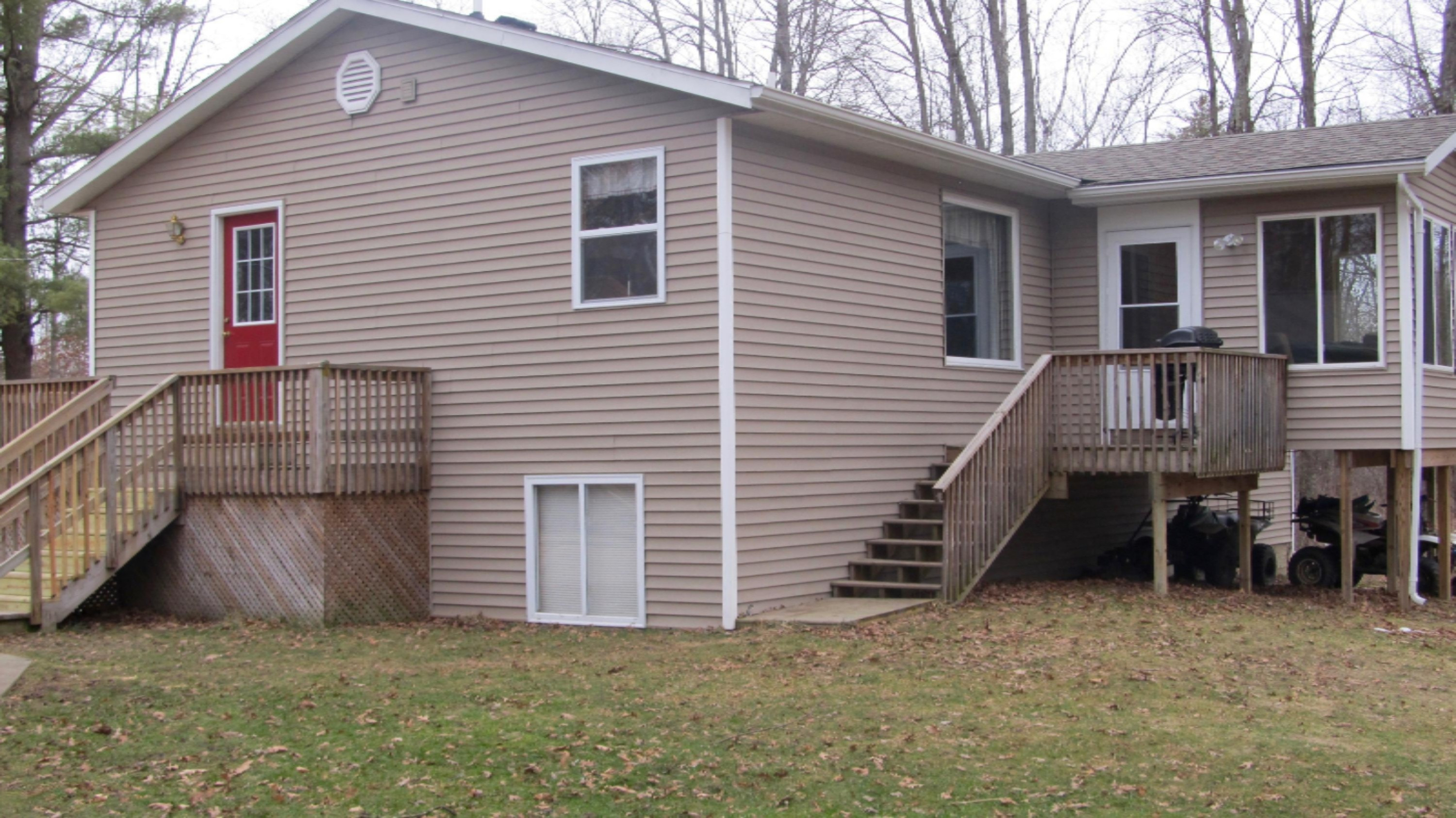 10888 Dagget Road Howard City, MI 49329 - Photo 2 of 19 IMG_1875
