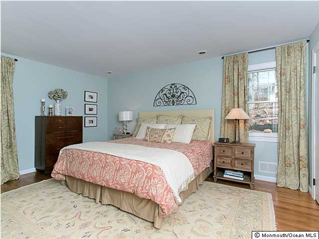 26 Wallace Road Middletown, NJ 07748 - Photo 9 of 24 Additional Photo