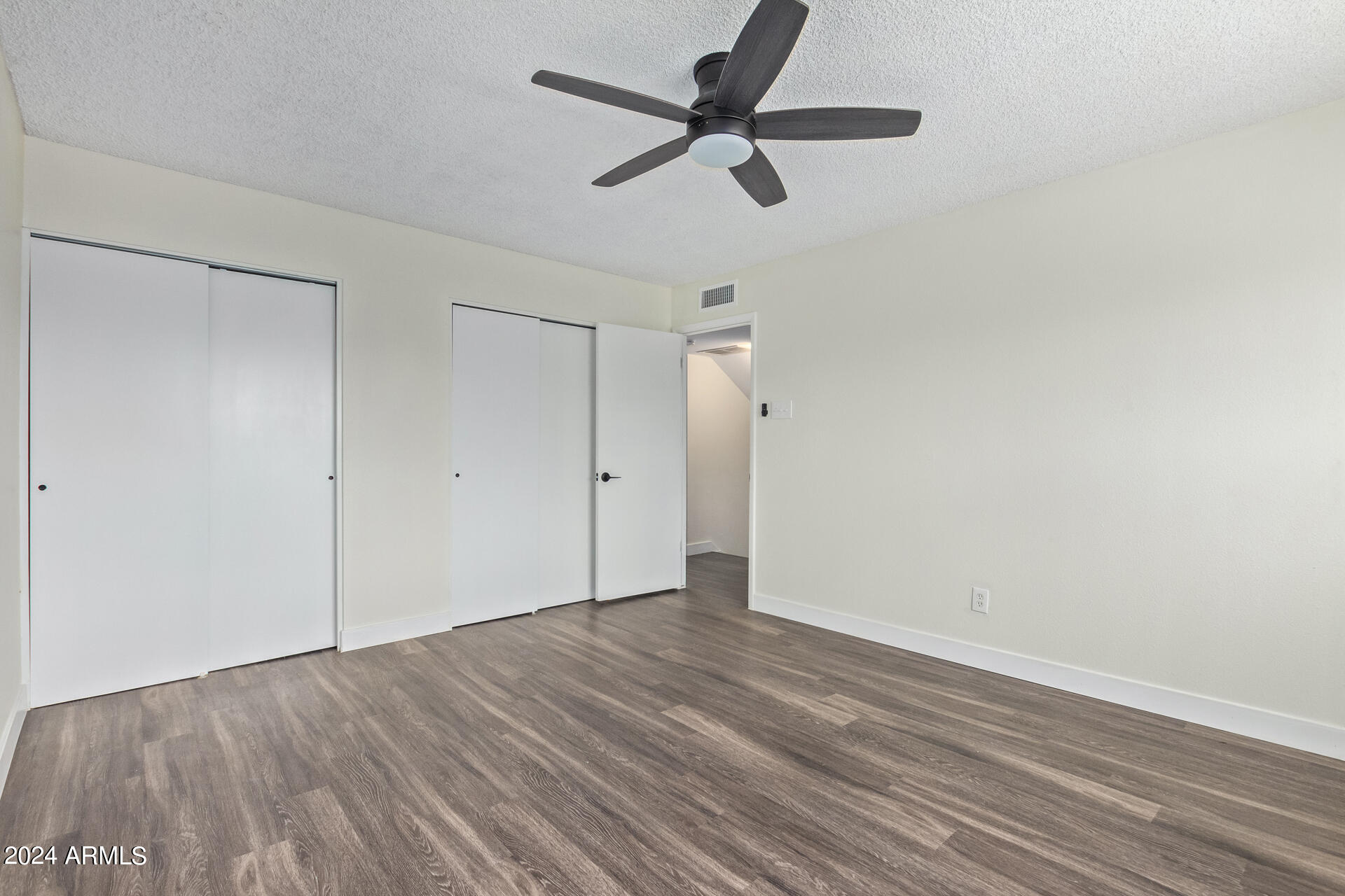 4414 South Newberry Road Tempe, AZ 85282 - Photo 12 of 25 11 - Upstairs Primary Suite