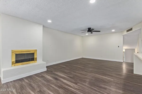 $5,195 | 4414 South Newberry Road, Tempe, AZ 85282