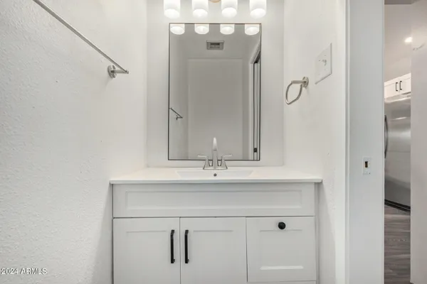 $5,195 | 4414 South Newberry Road, Tempe, AZ 85282