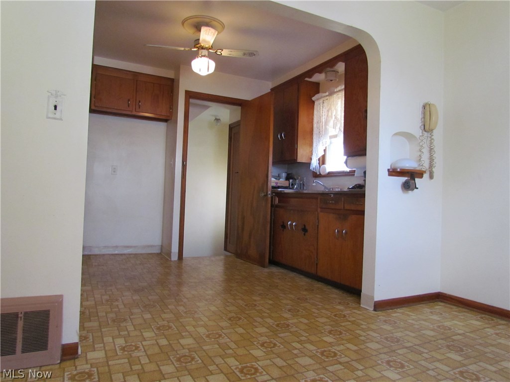 5911 Turney Road Cleveland, OH 44125 - Photo 8 of 15 Gallery Image 8