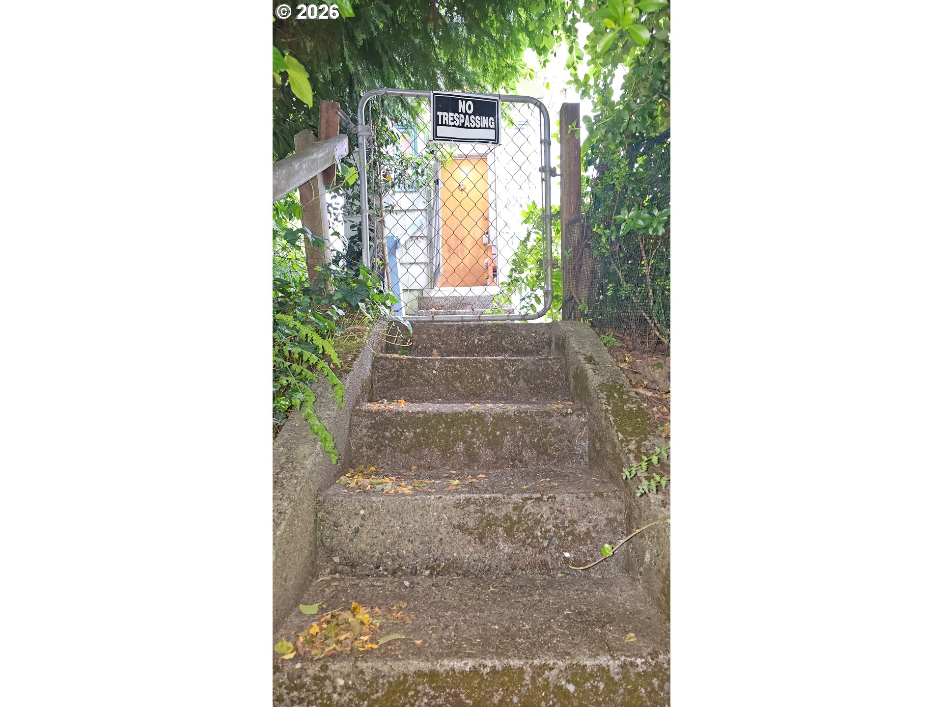63721 Harriet Road Coos Bay, OR 97420 - Photo 13 of 21 Property Entrance