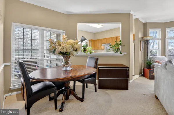 $305,000 | 678 Gateway Drive Southeast, Unit 912, Leesburg, VA 20175