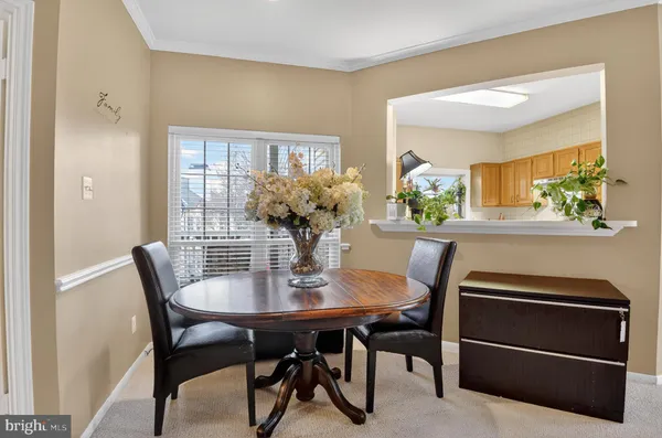 $305,000 | 678 Gateway Drive Southeast, Unit 912, Leesburg, VA 20175