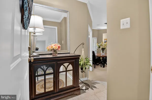 $305,000 | 678 Gateway Drive Southeast, Unit 912, Leesburg, VA 20175