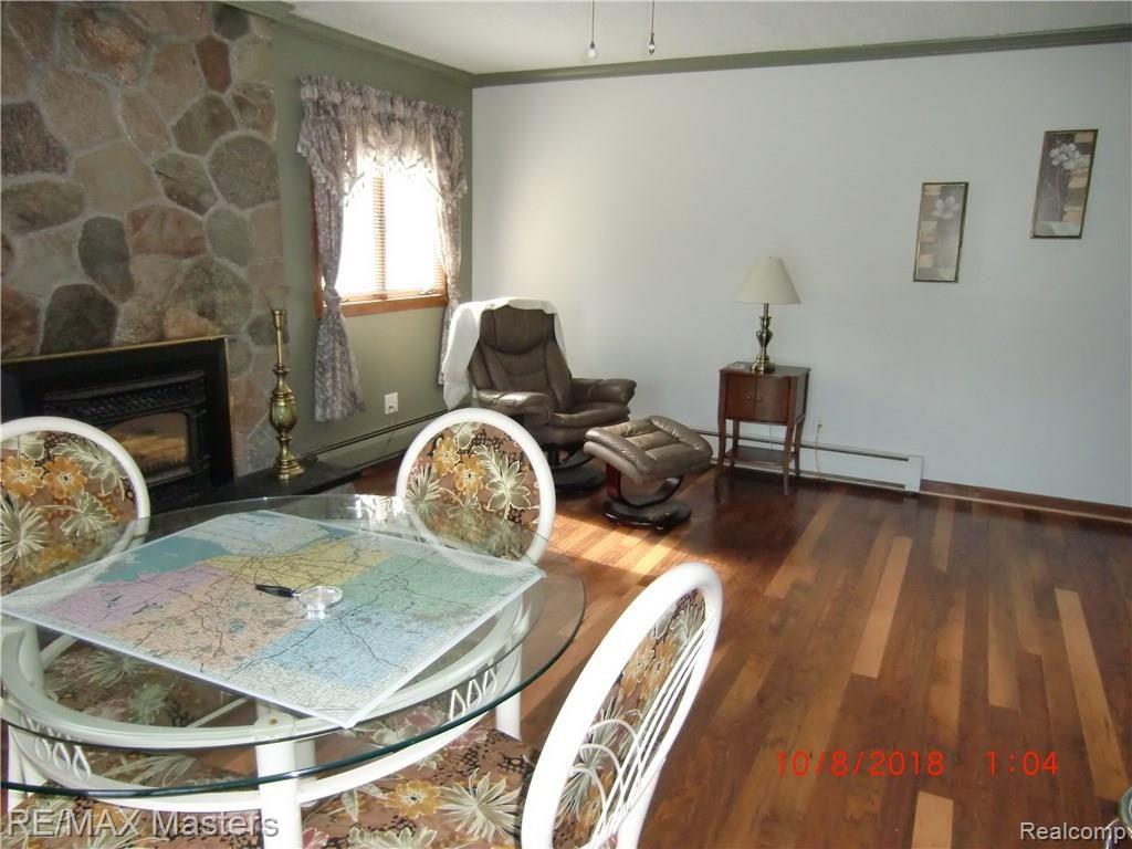 28525 Brandes Road Flat Rock, MI 48134 - Photo 4 of 29 CIMG3951.JPG