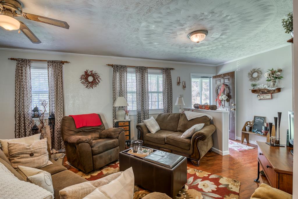 15379 Fall Hill Road Abingdon, VA 24210 - Photo 10 of 24 Gallery Image 10