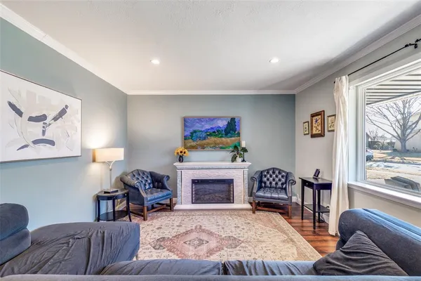 $409,900 | 2819 Hollandale Lane, Farmers Branch, TX 75234