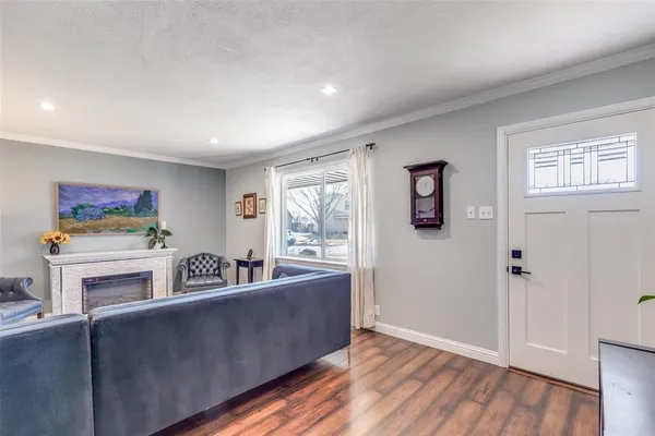 $409,900 | 2819 Hollandale Lane, Farmers Branch, TX 75234