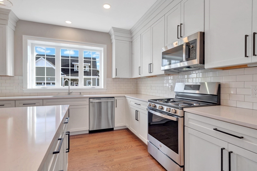 8 Weber Farm Road, Unit 8 Wrentham, MA 02093 - Photo 9 of 30 Gallery Image 9