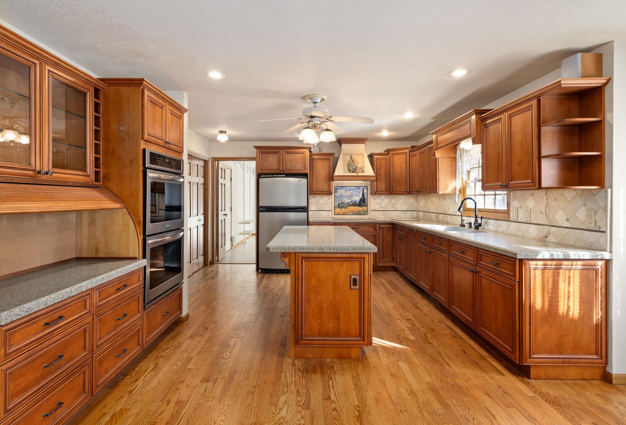 1331 Ruby Way Longmont, CO 80504 - Photo 10 of 41