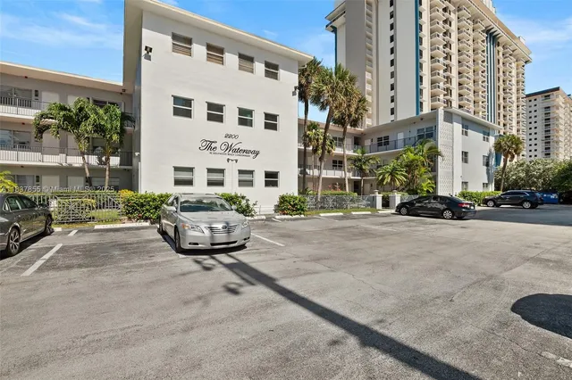 $2,500 | 2200 South Ocean Drive, Unit N103, Hollywood, FL 33019
