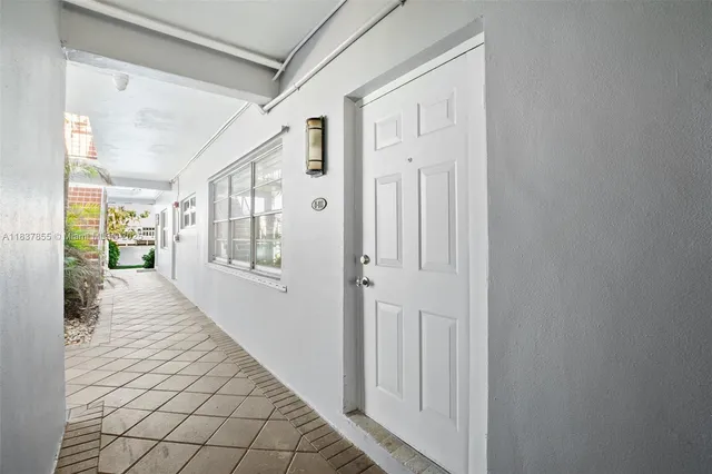 $2,500 | 2200 South Ocean Drive, Unit N103, Hollywood, FL 33019