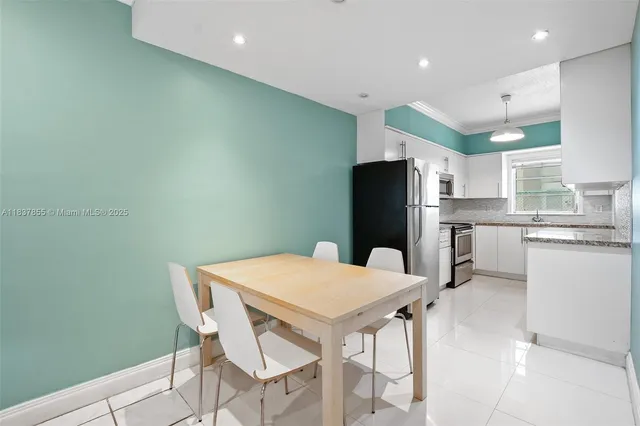 $2,500 | 2200 South Ocean Drive, Unit N103, Hollywood, FL 33019