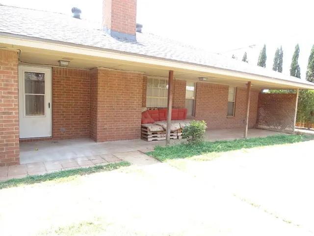 $1,400 | 5738 94th Street, Lubbock, TX 79424