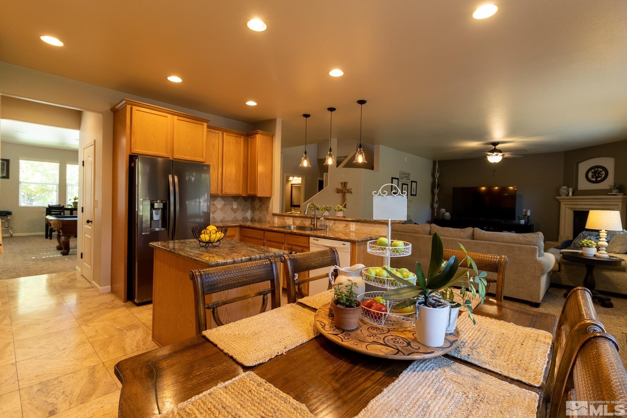 10860 Dancing Aspen Drive Reno, NV 89521 - Photo 3 of 32 Photo 3