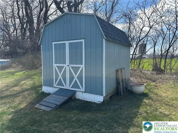 $49,900 | 10 Roth Avenue, Mertztown, PA 19539