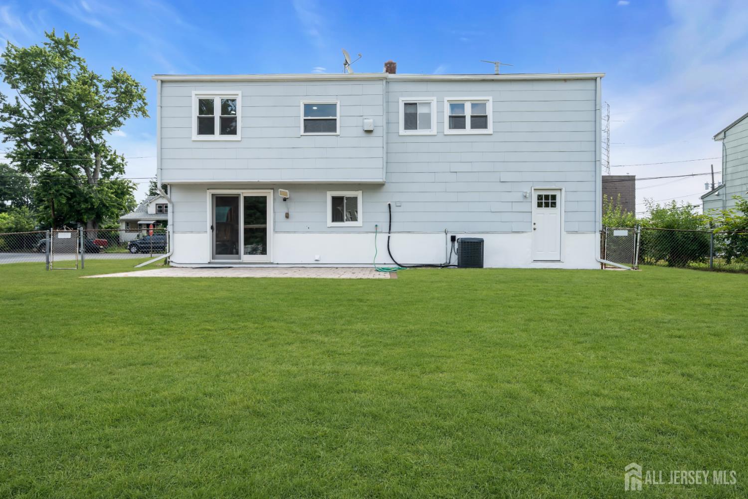 125 Jeff Street Edison, NJ 08837 - Photo 41 of 45