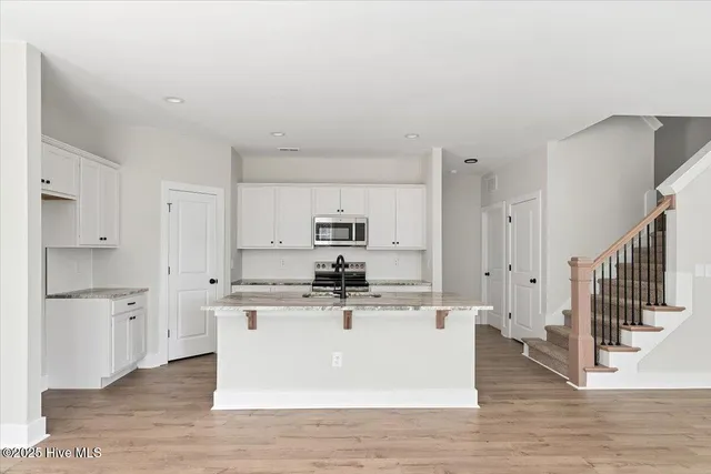 $419,900 | 158 Spring Meadows Drive, Aberdeen, NC 28315