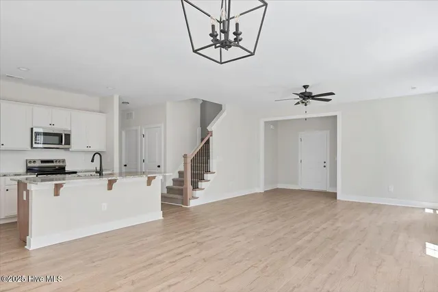 $419,900 | 158 Spring Meadows Drive, Aberdeen, NC 28315